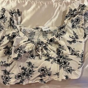 La Hearts Black and White Floral Blouse